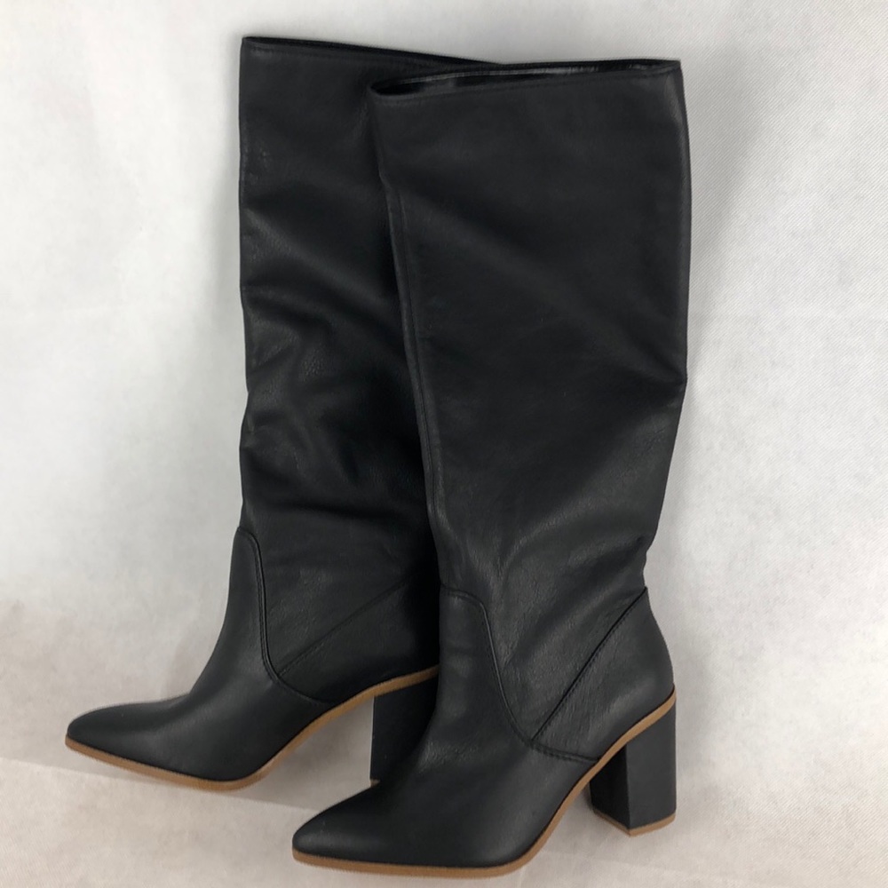 Women’s leather knee length black boots 1 state